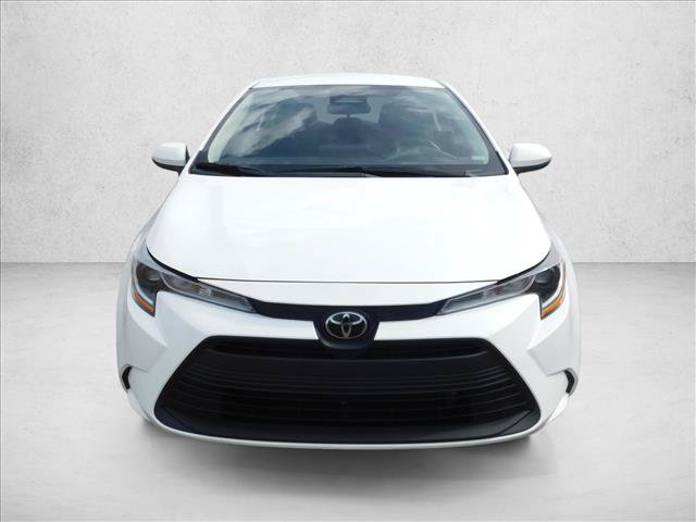 Used 2025 Toyota Corolla LE FWD image 4