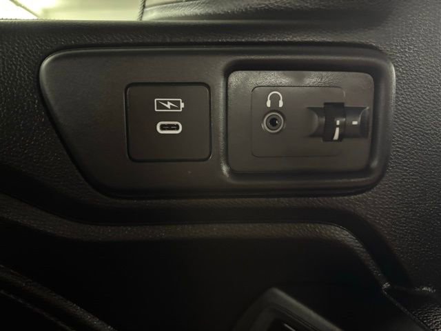 Used 2025 Honda Odyssey Elite image 12