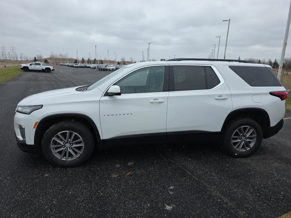 Used 2023 Chevrolet Traverse LT image 4