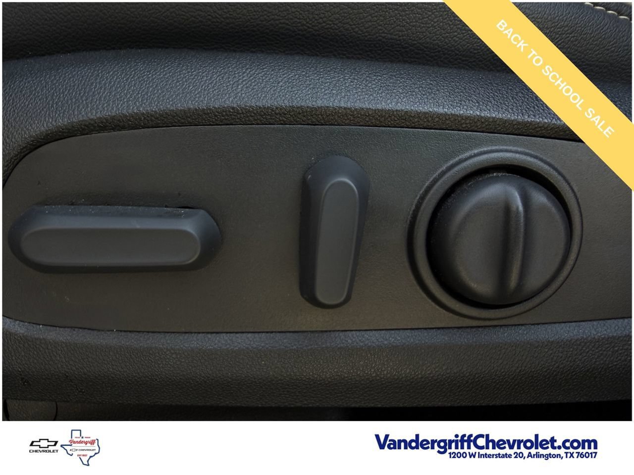 Used 2023 Chevrolet Traverse Premier w/ Redline Edition FWD image 26