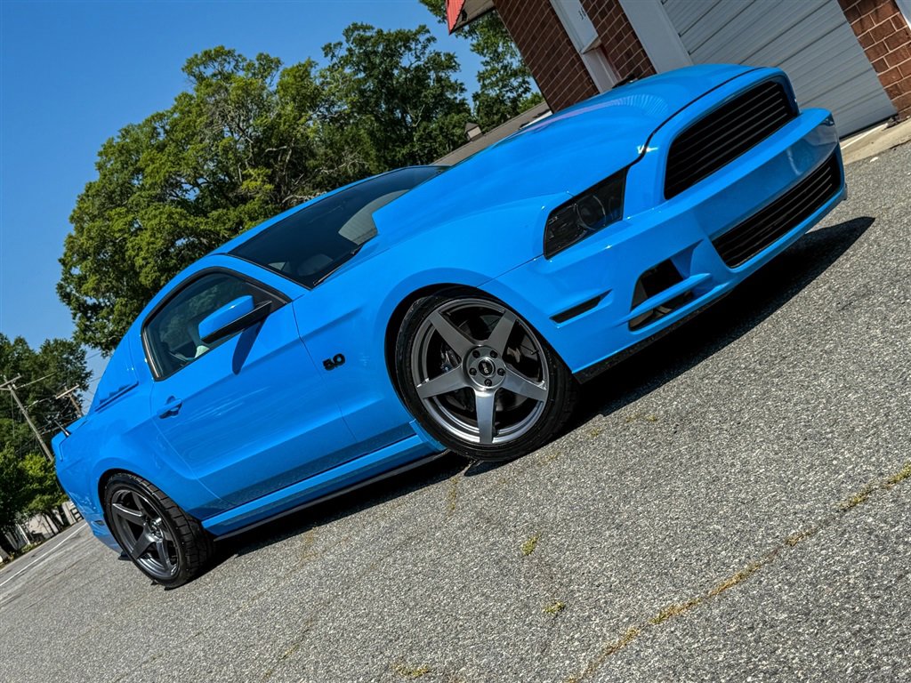 Used 2013 Ford Mustang GT RWD image 26