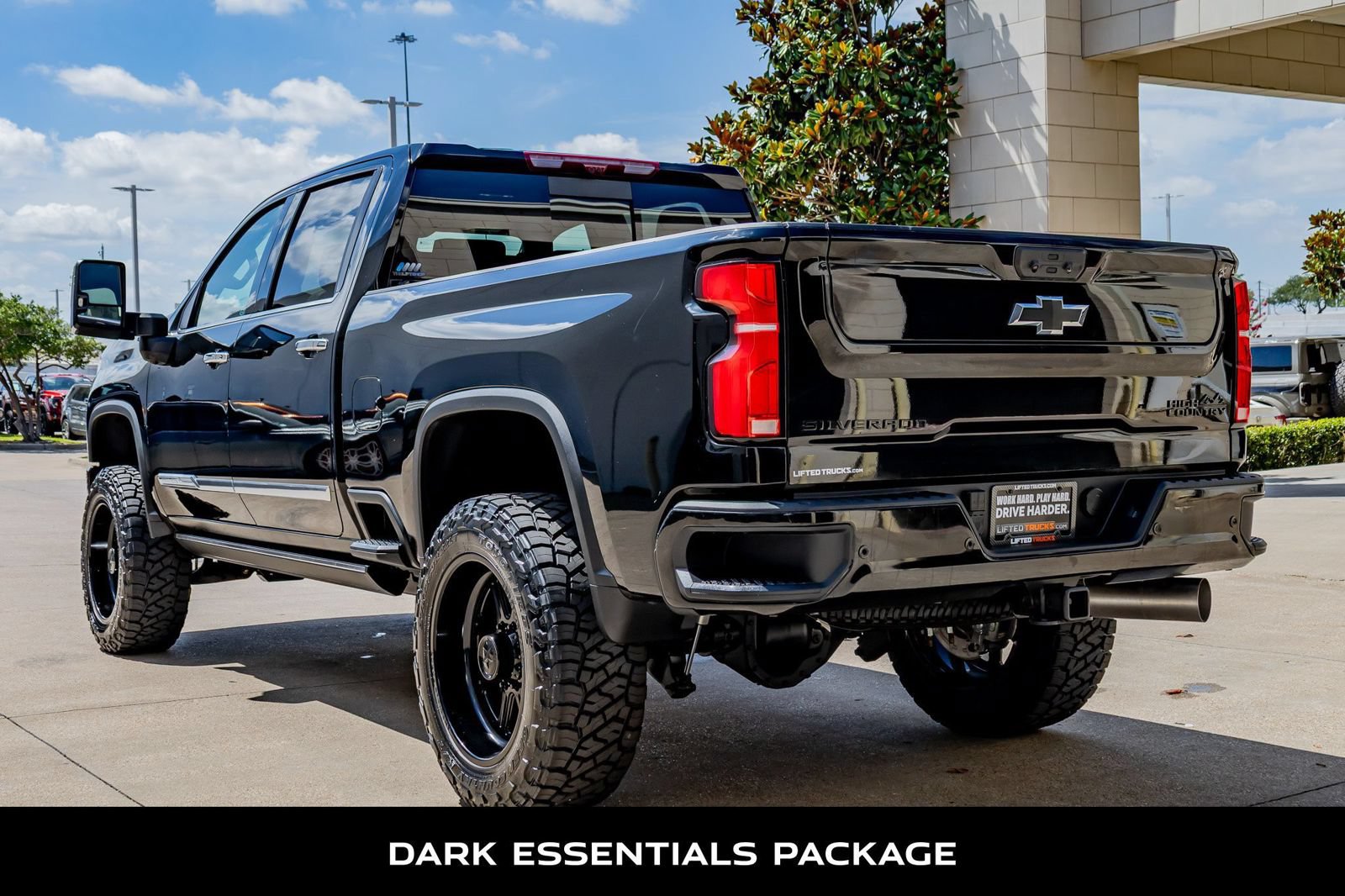 Used 2026 Chevrolet Silverado 2500 High Country w/ High Country Premium Package AWD/4WD image 7