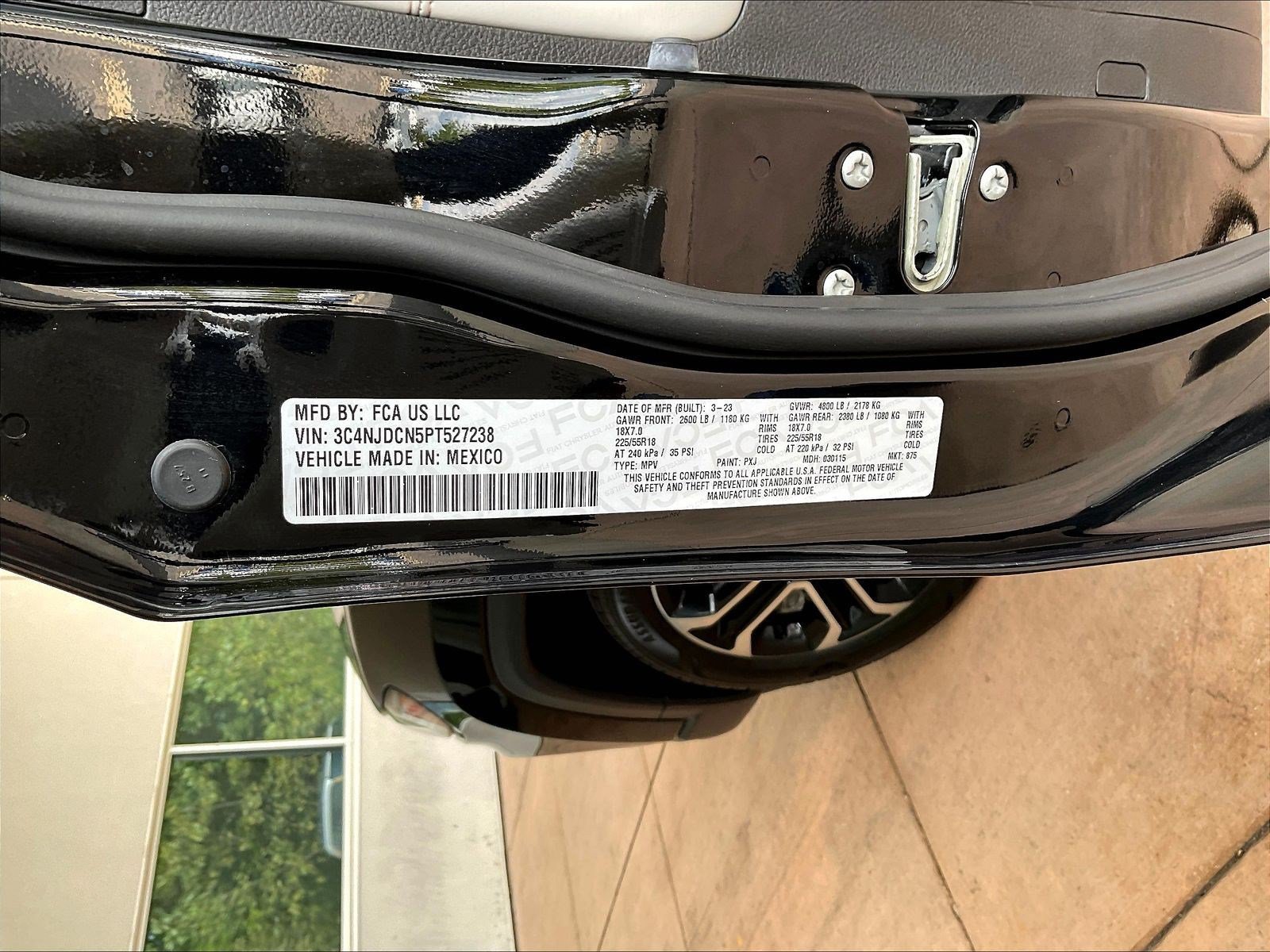 Used 2023 Jeep Compass Limited AWD/4WD image 18