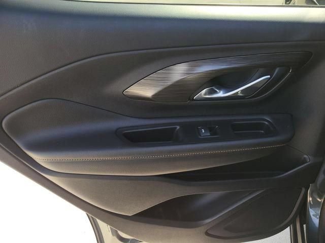 Used 2020 GMC Terrain SLT w/ Preferred Package FWD image 12