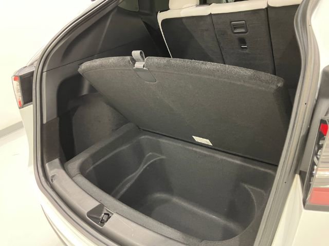 Used 2022 Tesla Model Y Long Range image 31