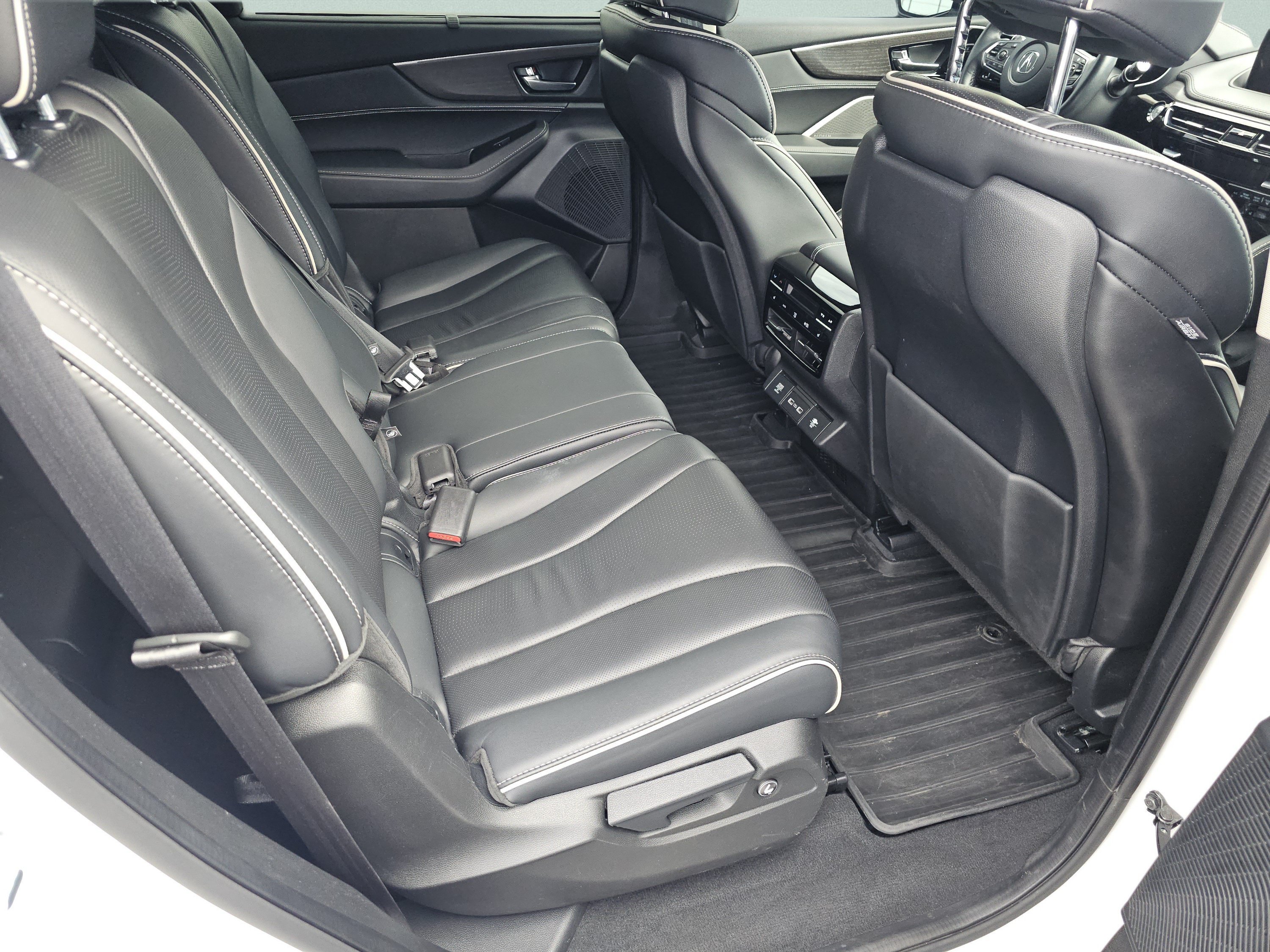 Used 2023 Acura MDX w/ Advance Package AWD/4WD image 28