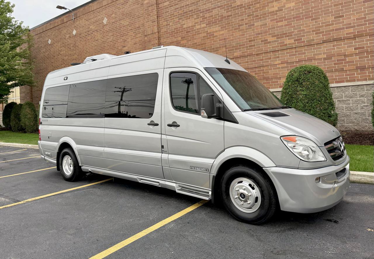 Used 2012 Mercedes-Benz Sprinter 3500 image 24