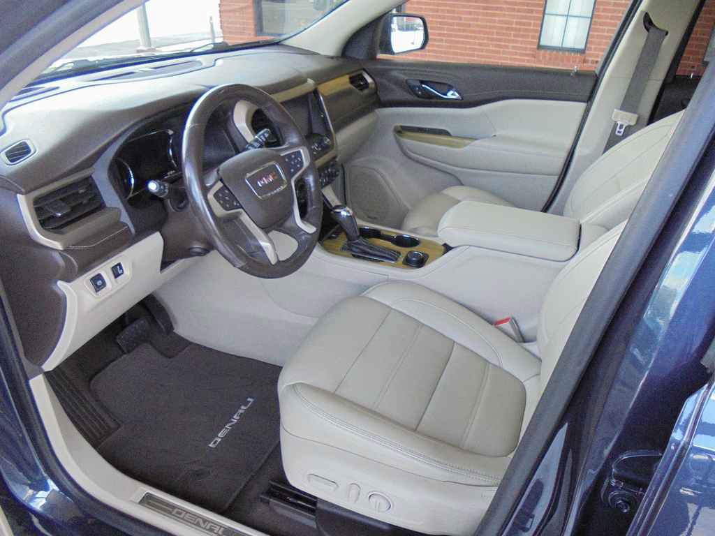 Used 2019 GMC Acadia Denali w/ Technology Package image 7