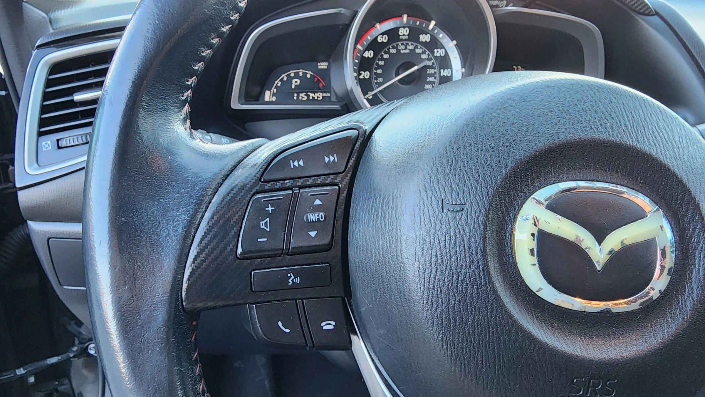 Used 2016 MAZDA MAZDA3 i Touring image 10