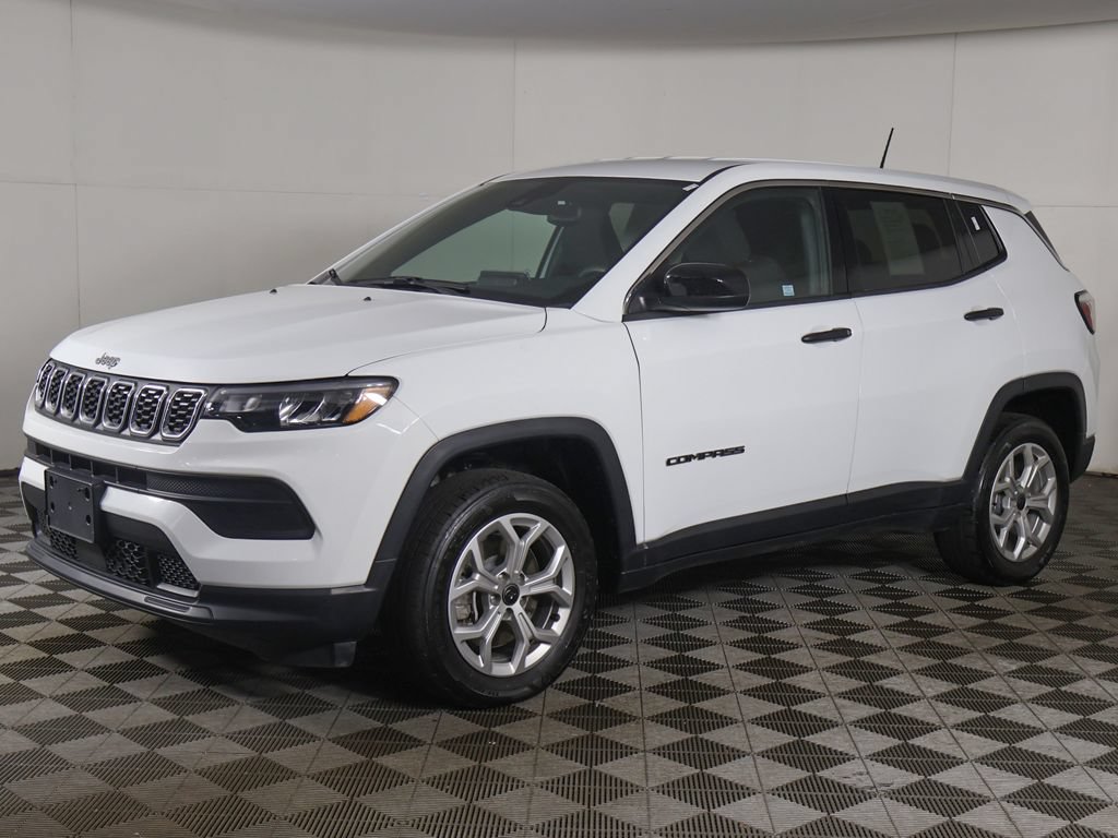 Used 2025 Jeep Compass Sport AWD/4WD image 5