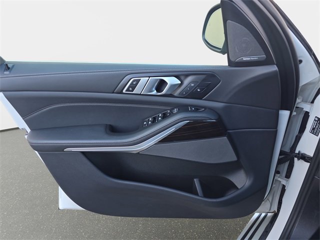 Used 2025 BMW X5 xDrive40i image 30