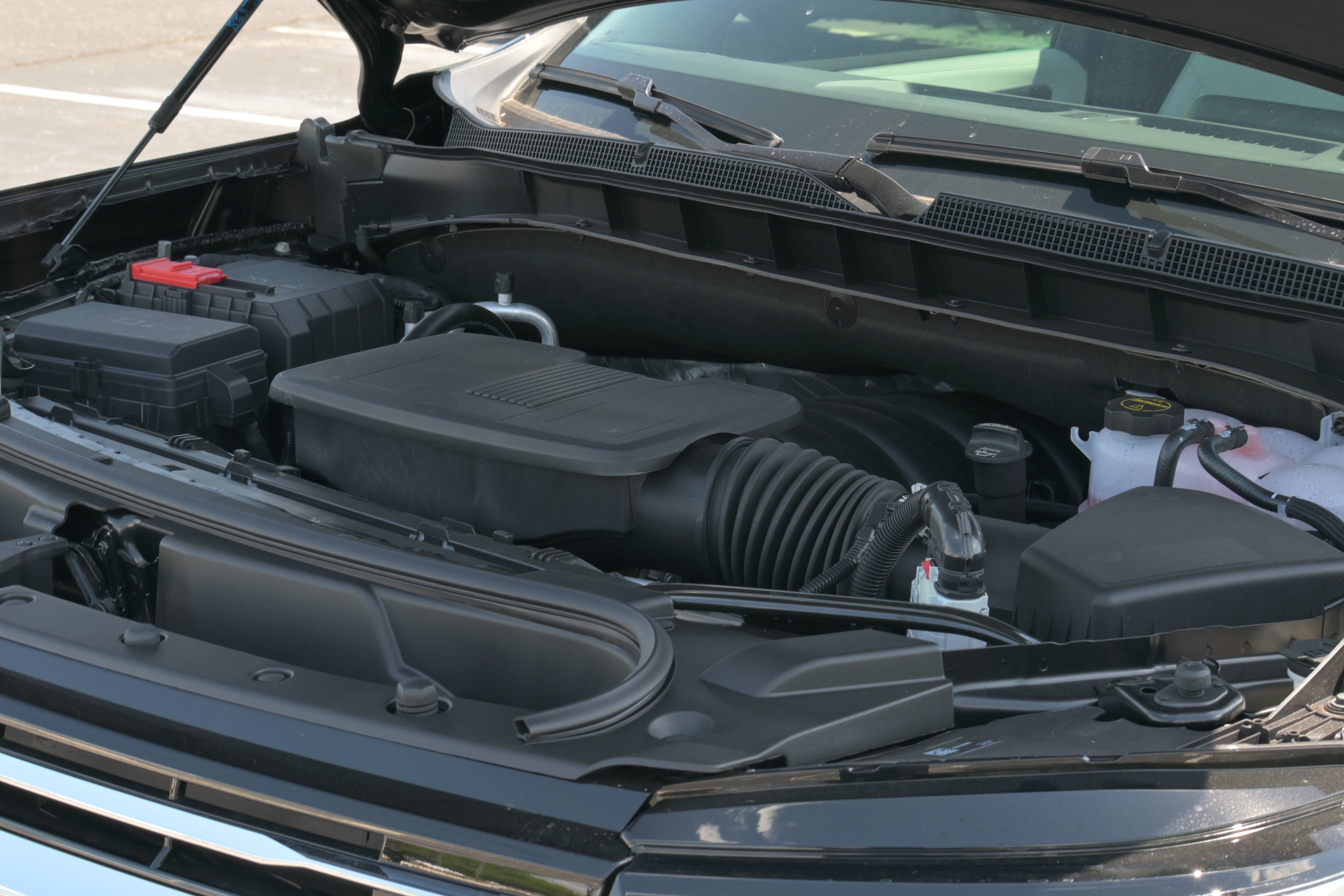 New 2026 Chevrolet Suburban Premier AWD/4WD image 8
