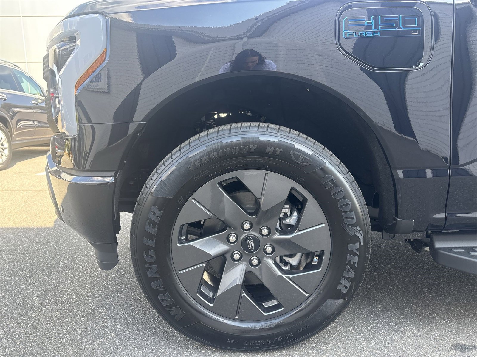 New 2025 Ford F150 Lightning Flash image 18