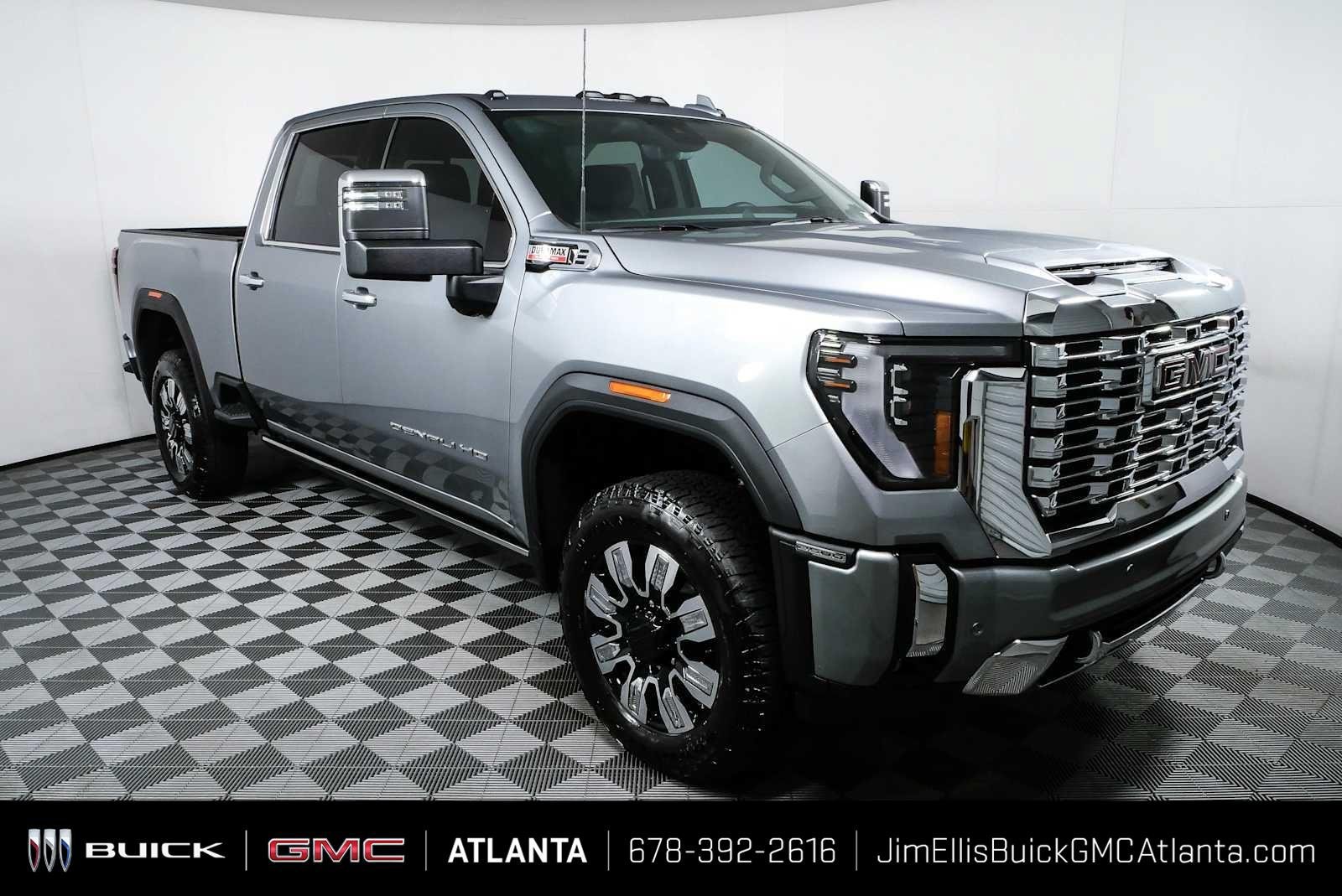 New 2026 GMC Sierra 2500 Denali w/ Denali Reserve Package AWD/4WD image 2