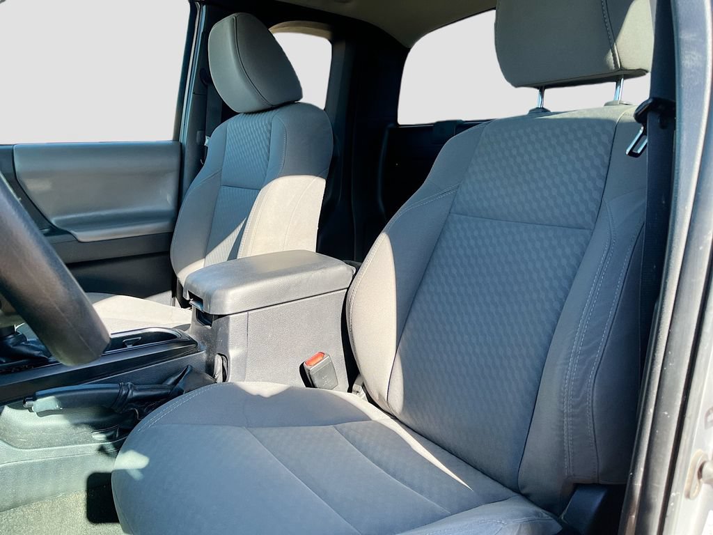 Used 2020 Toyota Tacoma SR RWD image 19