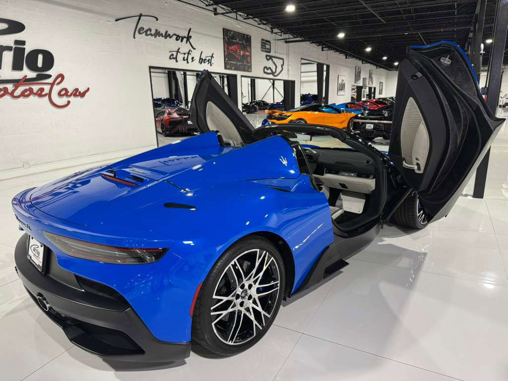 Used 2023 Maserati MC20 Spyder image 15