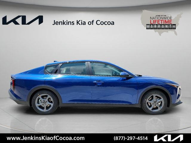 New 2026 Kia K4 FWD image 3