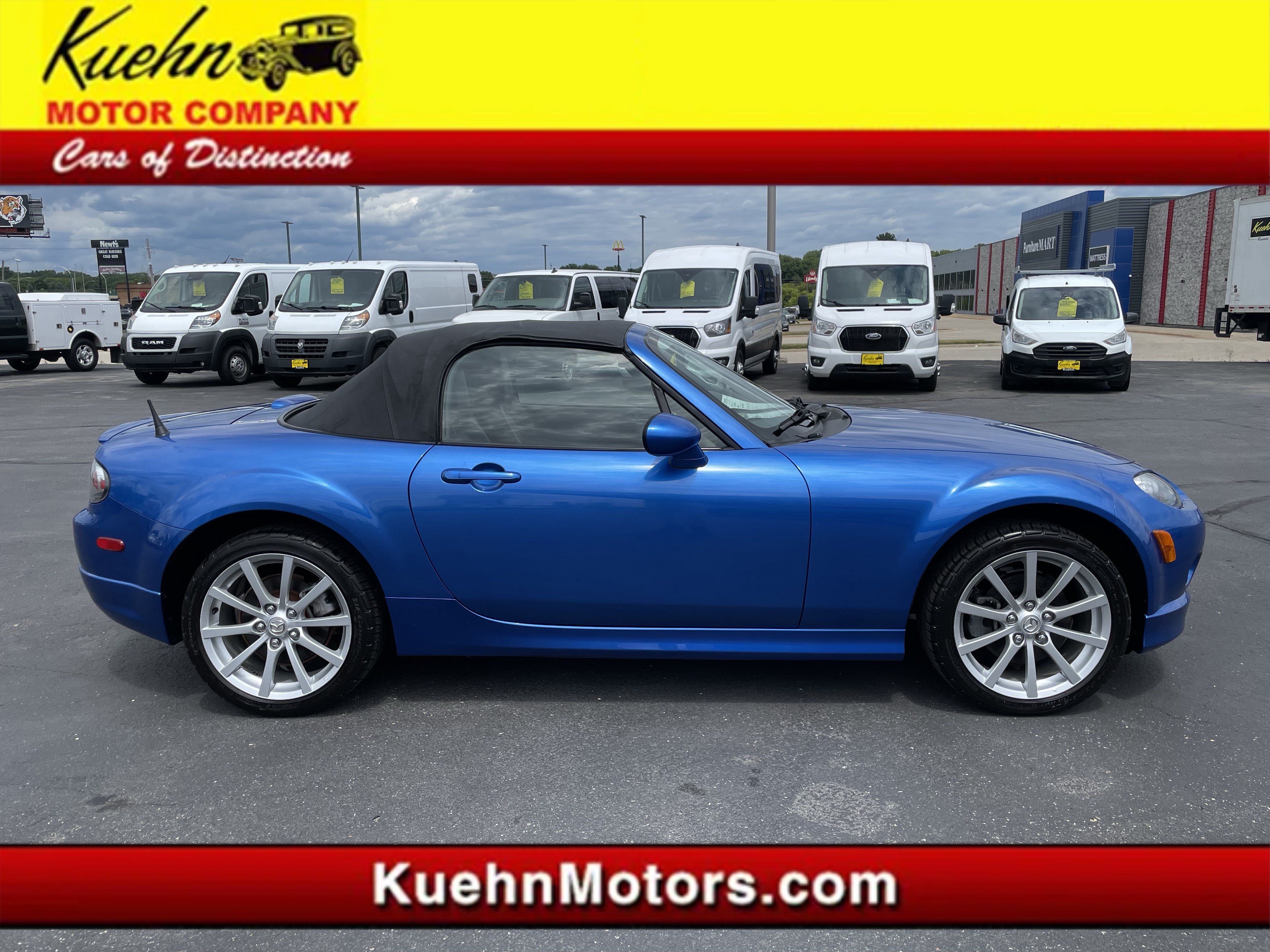 Used 2006 MAZDA MX-5 Miata Sport w/ Appearance Pkg RWD image 1