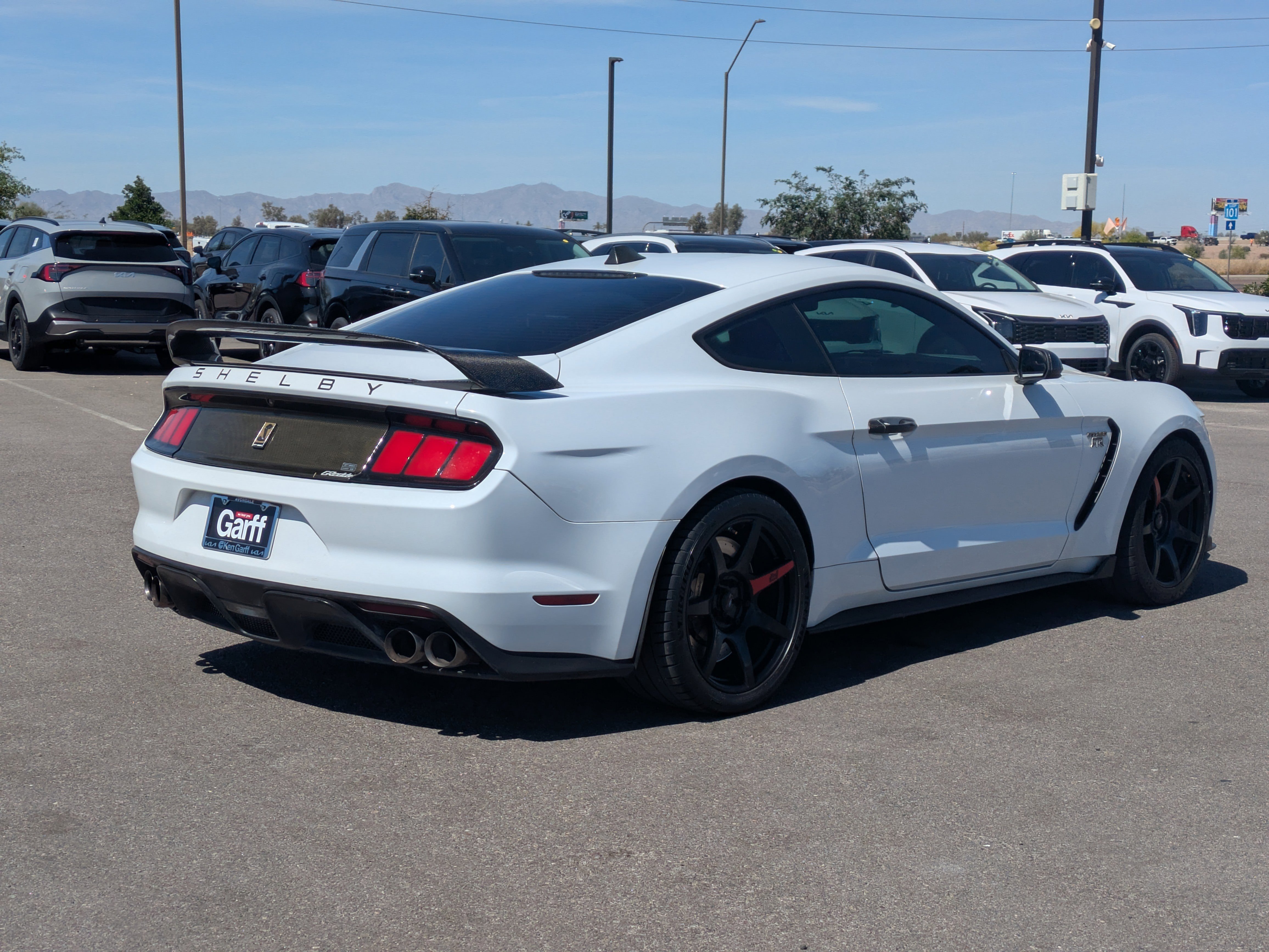 Used 2017 Ford Mustang Shelby GT350 image 5