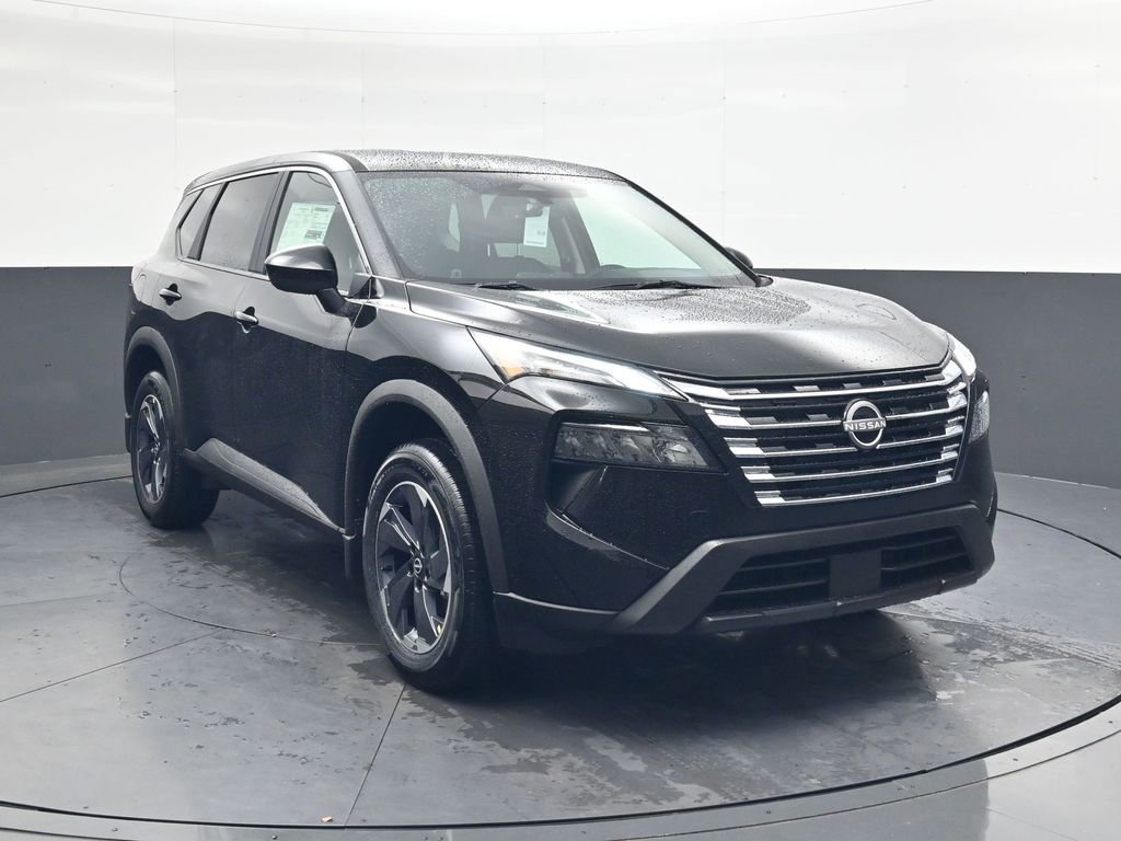 Certified 2026 Nissan Rogue SV FWD image 2