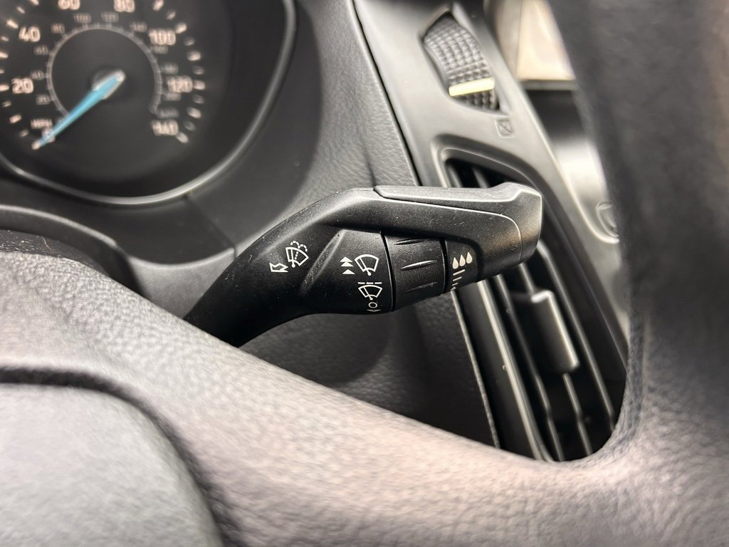 Used 2018 Ford Focus SE image 18