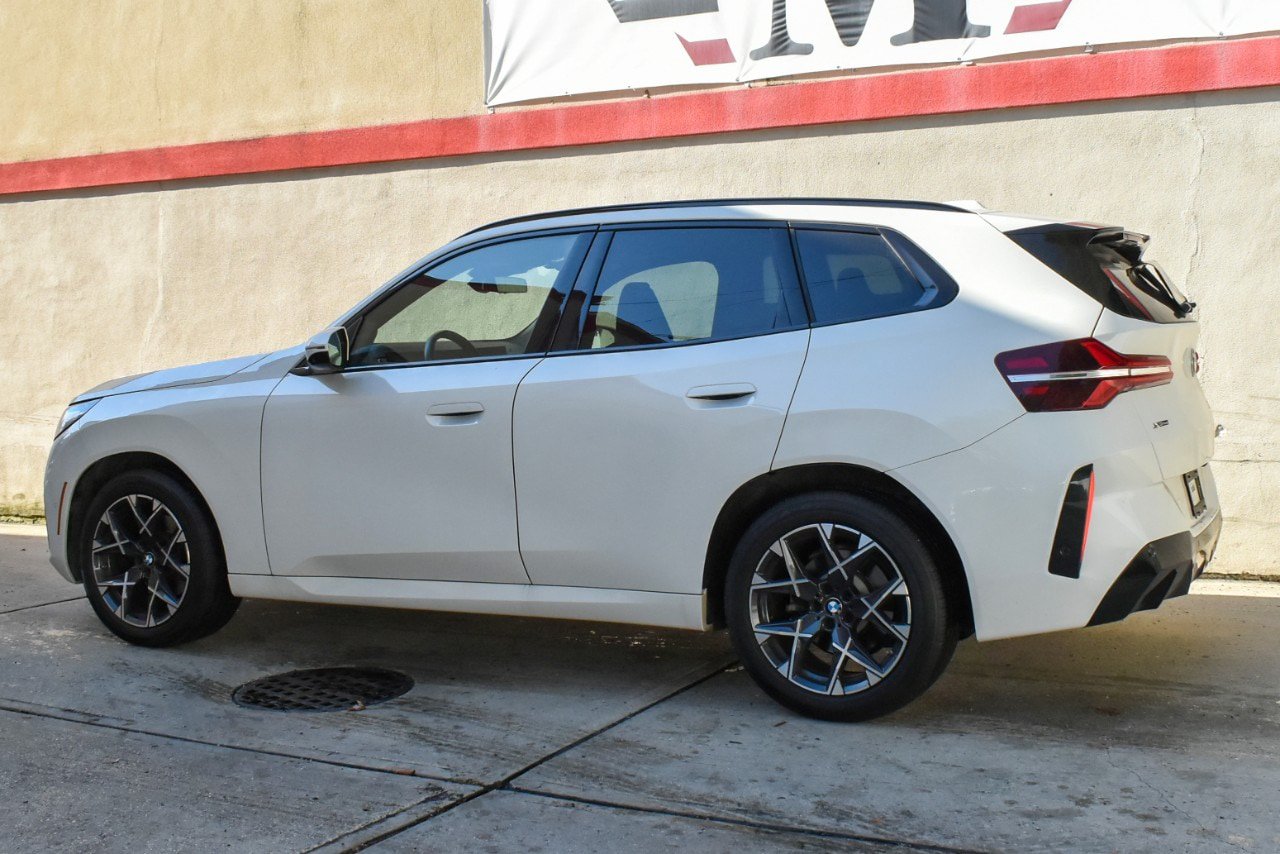 Used 2025 BMW X3 xDrive30i AWD/4WD image 5