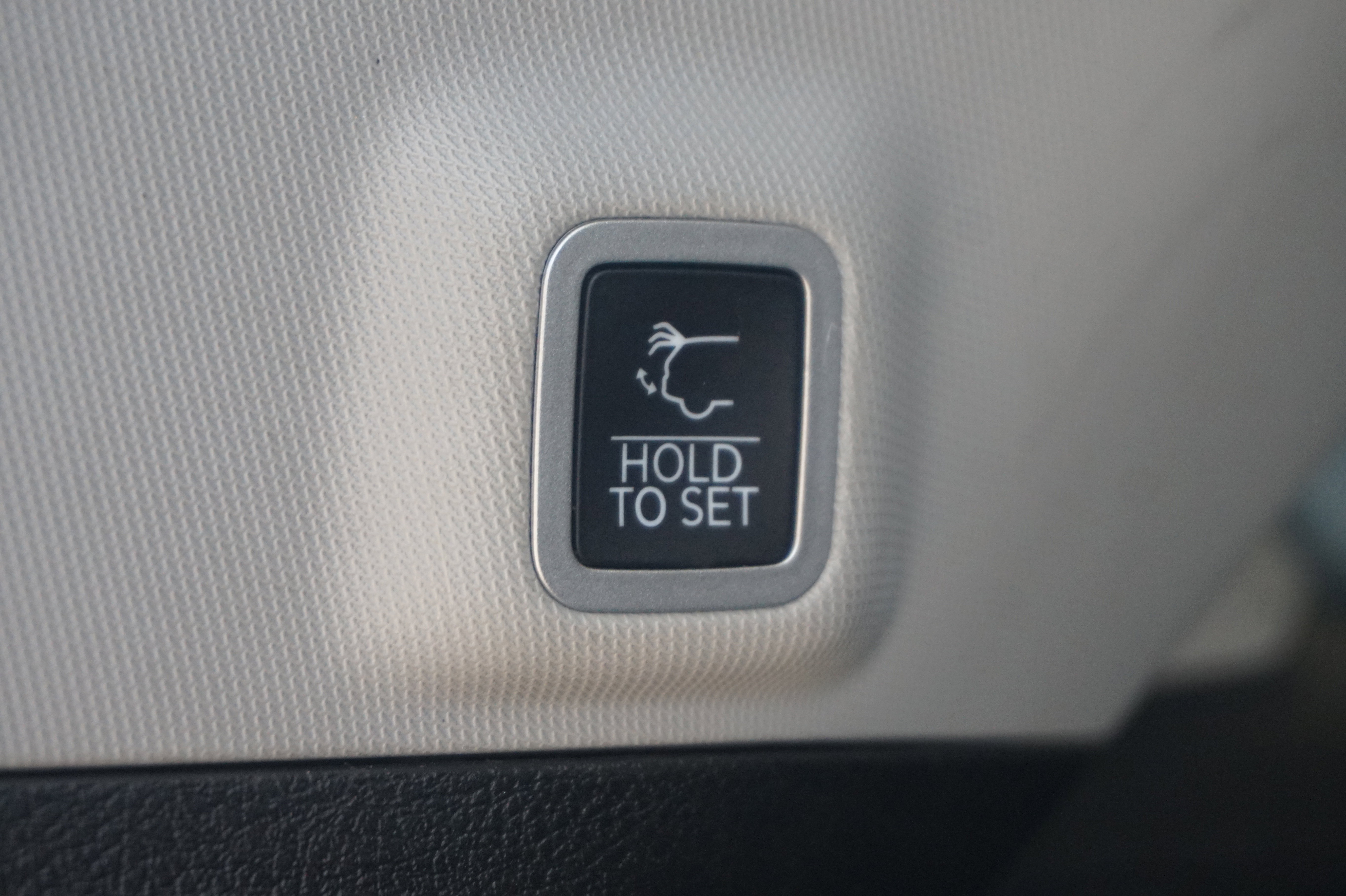 Used 2023 Jeep Grand Cherokee 4WD 4xe w/ Luxury Tech Group II image 21