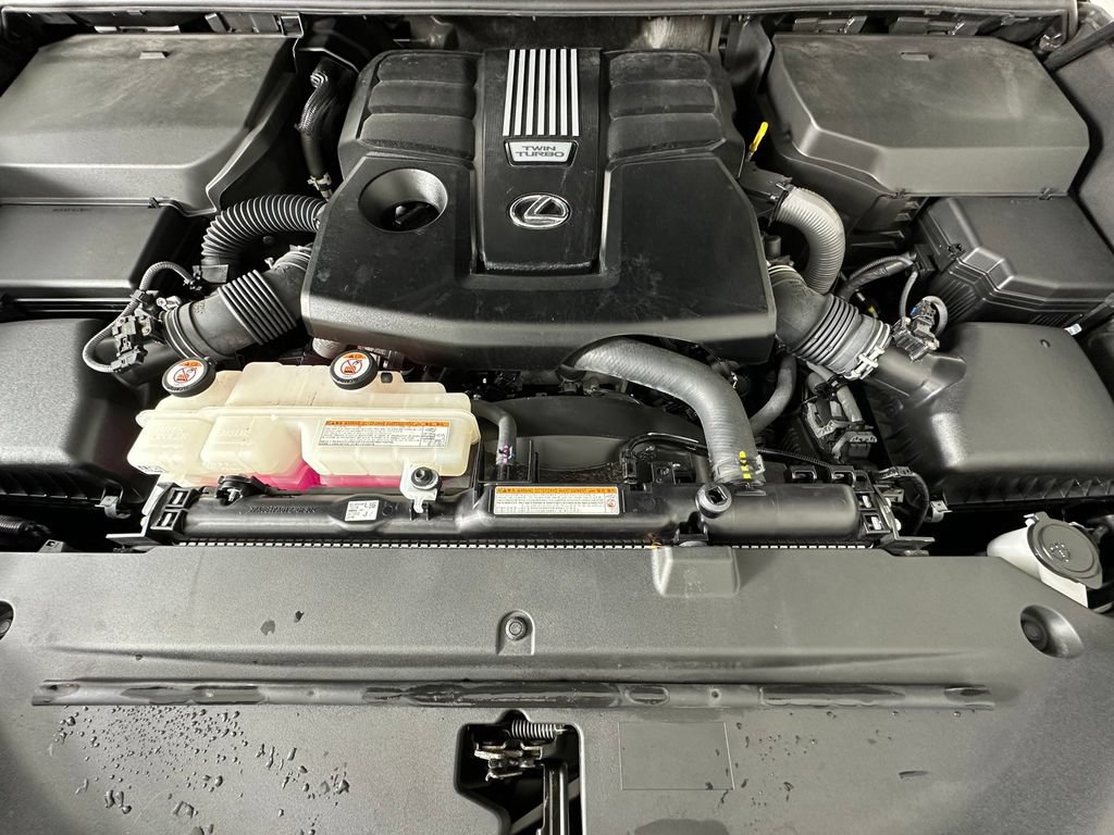 Used 2025 Lexus LX 600 4WD w/ Appearance Package image 45