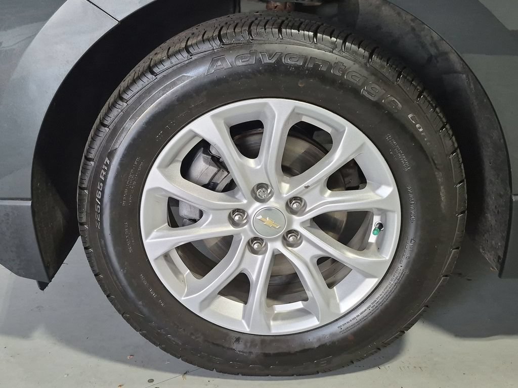 Used 2020 Chevrolet Equinox LS FWD image 17