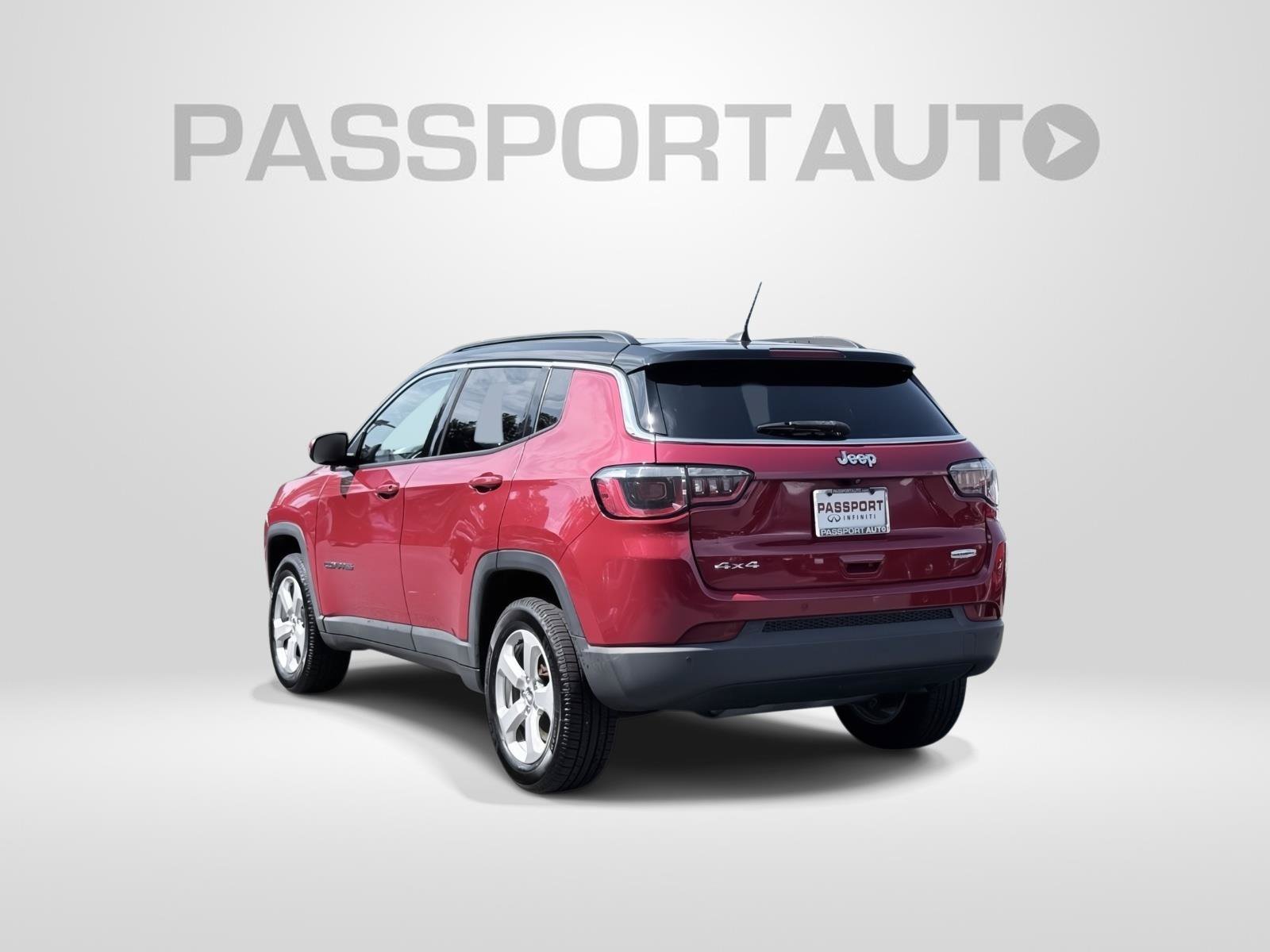 Used 2018 Jeep Compass Latitude w/ Popular Equipment Group AWD/4WD image 4