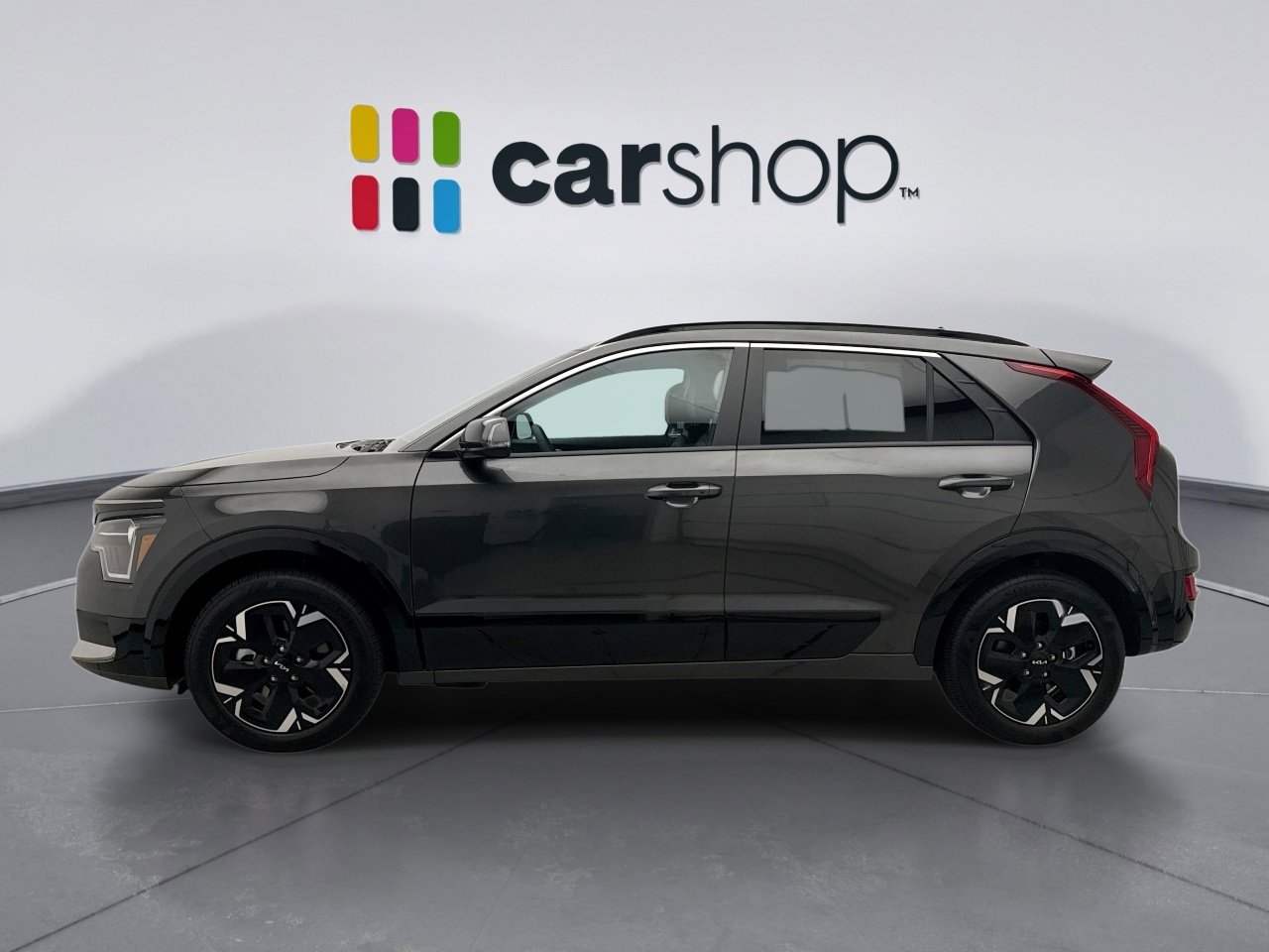 Used 2025 Kia Niro Wind w/ Wind Preserve Package image 2