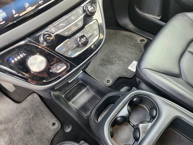 Used 2025 Chrysler Pacifica Select FWD image 19