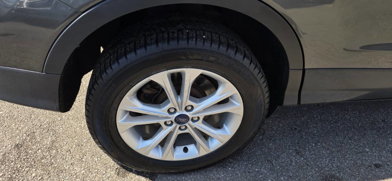 Used 2018 Ford Escape SEL image 30