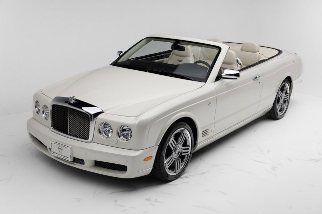 Used 2010 Bentley Azure T image 1
