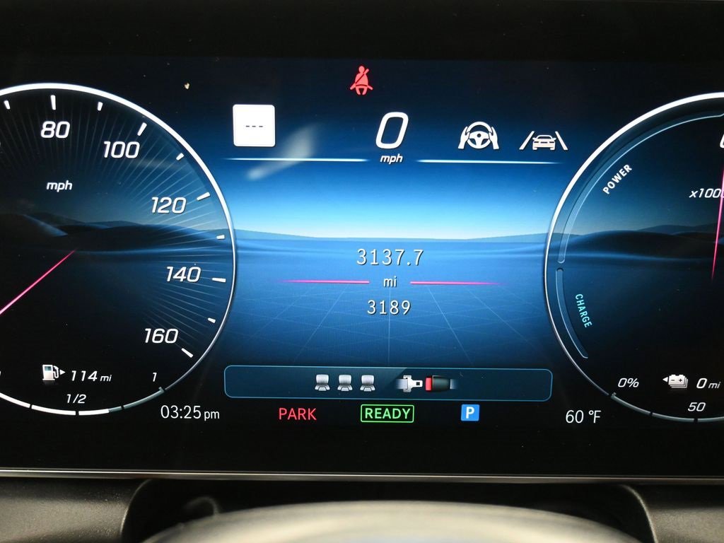 Used 2025 Mercedes-Benz GLC 350e 4MATIC image 17