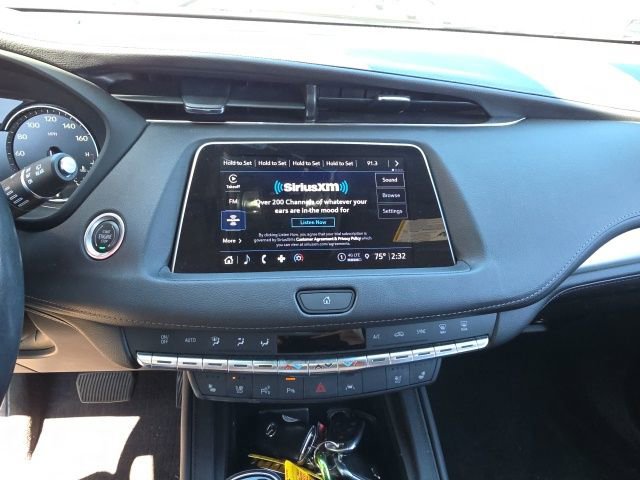 Used 2023 Cadillac XT4 Premium Luxury w/ Enhanced Visibility Package image 17