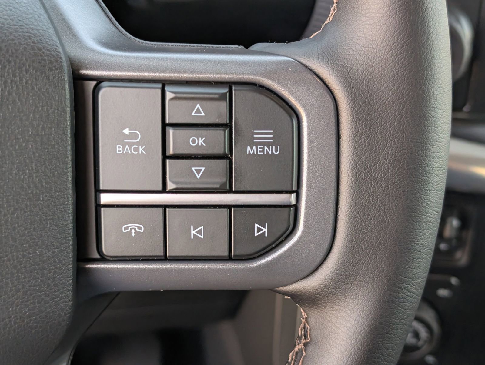 Used 2025 Ford F150 Lariat w/ Equipment Group 502A High image 24