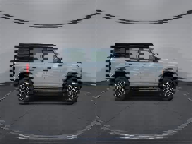 Used 2022 Ford Bronco 4-Door image 9