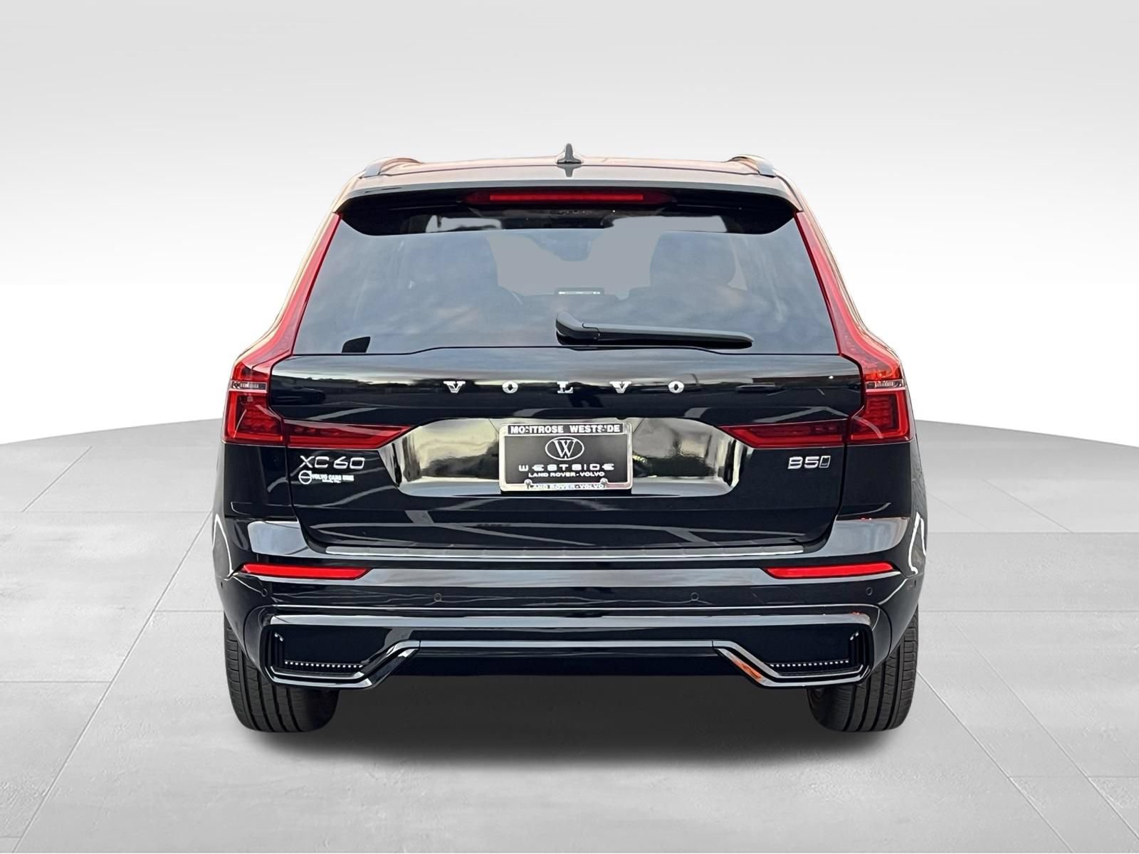 New 2026 Volvo XC60 B5 Plus w/ Climate Package AWD/4WD image 4