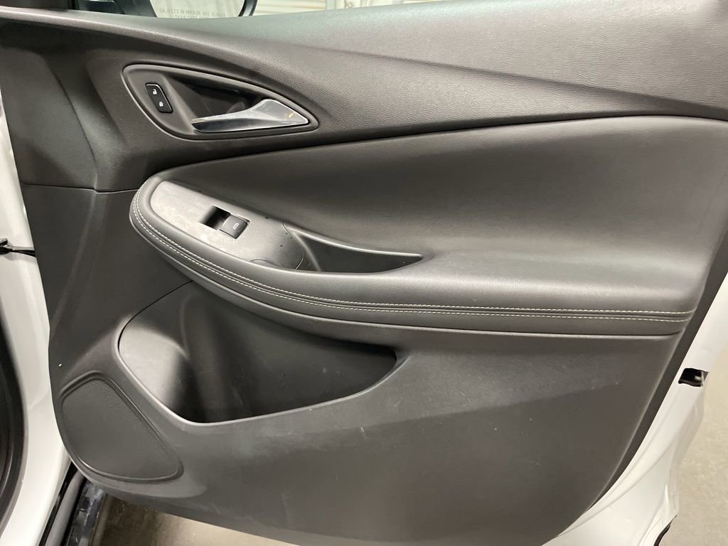 Used 2024 Buick Encore GX Sport Touring w/ Comfort Package image 10