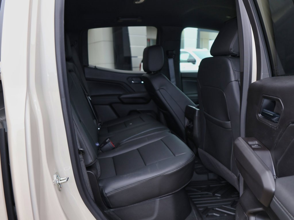 New 2026 GMC Canyon Elevation w/ Convenience Package image 27