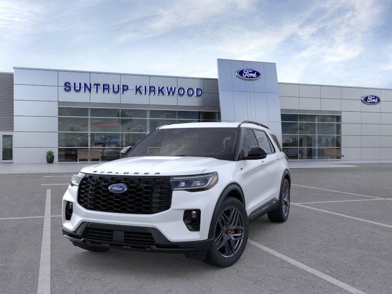 New 2025 Ford Explorer ST-Line w/ Premium Package AWD/4WD image 2
