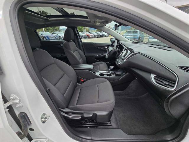 Used 2024 Chevrolet Malibu LT FWD image 10