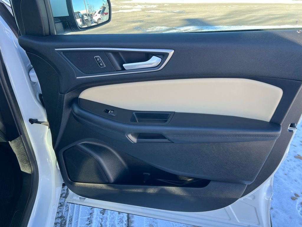 Used 2023 Ford Edge SEL w/ Convenience Package image 25
