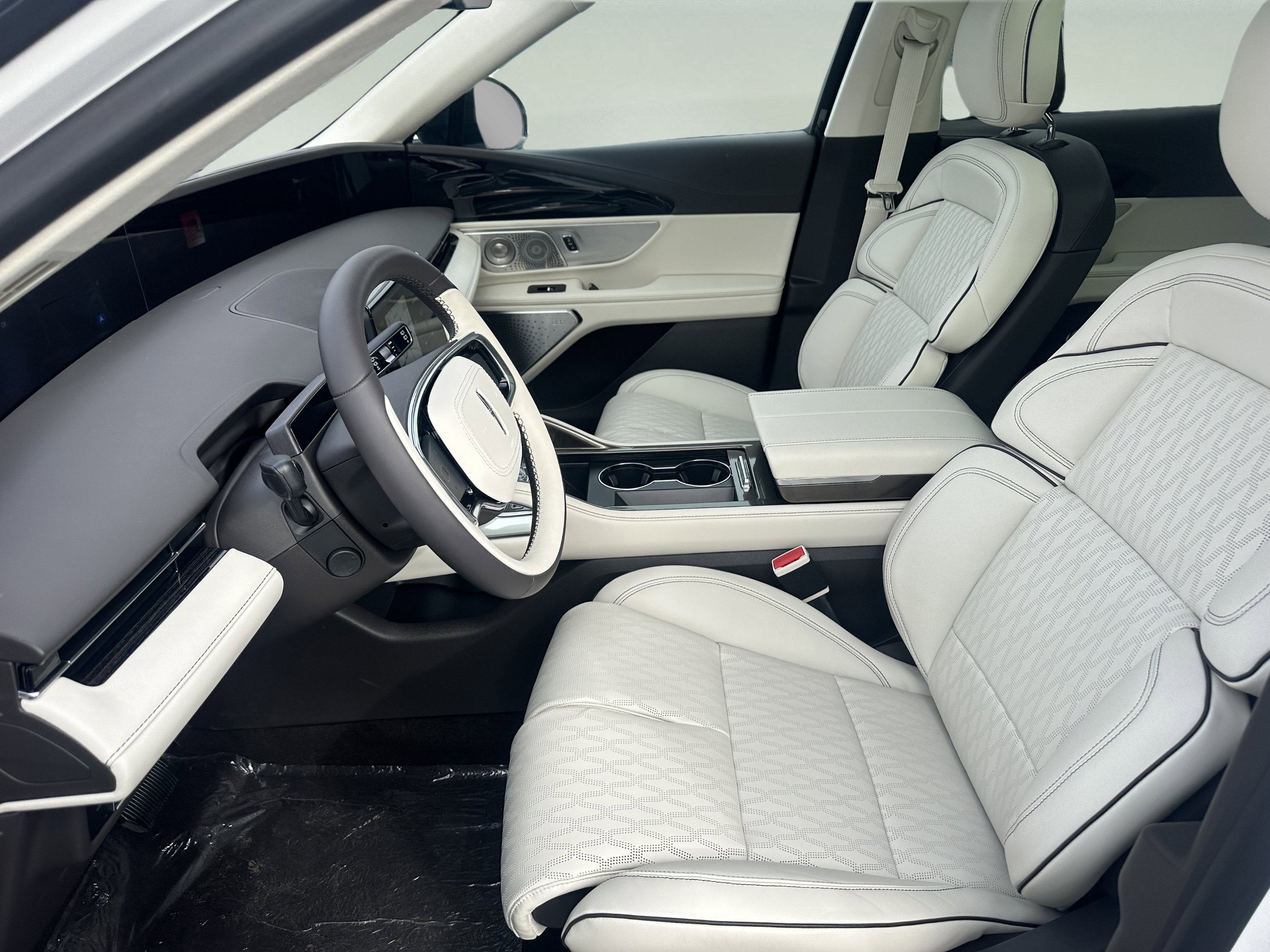 New 2026 Lincoln Nautilus Black Label w/ Jet Appearance Package image 9