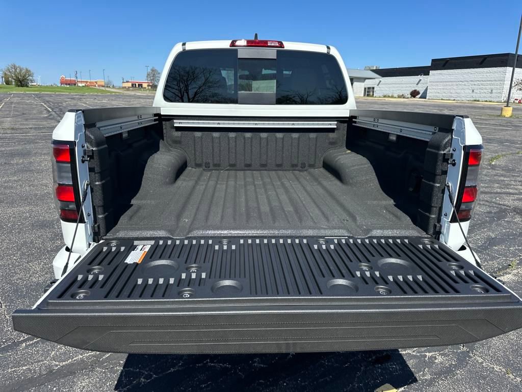 New 2025 Nissan Frontier SV w/ SV Convenience Package image 33