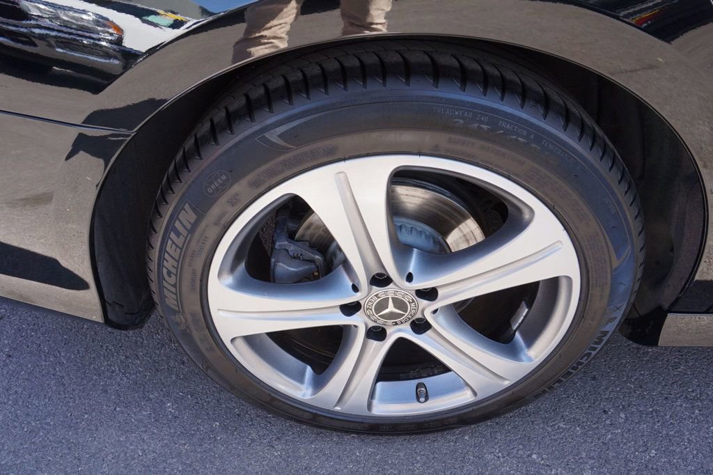 Used 2019 Mercedes-Benz E 300 image 13