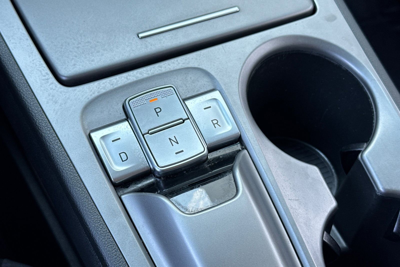 Used 2022 Hyundai Kona Limited image 29