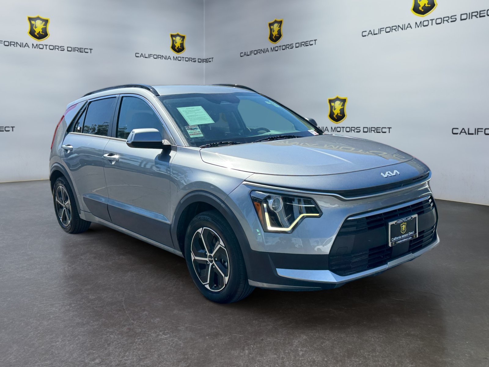 Used 2023 Kia Niro EX FWD image 7