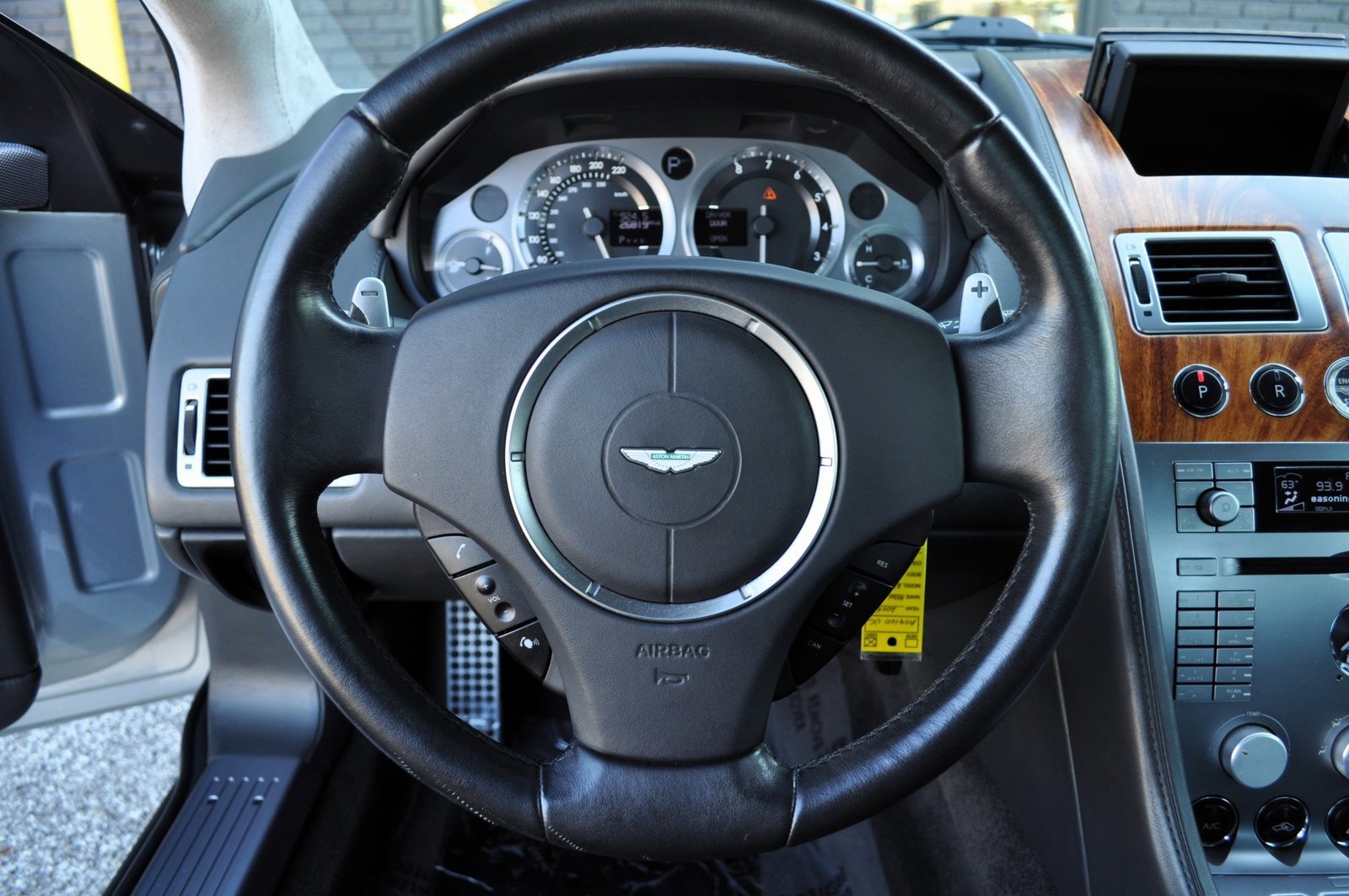 Used 2006 Aston Martin DB9 Coupe image 30